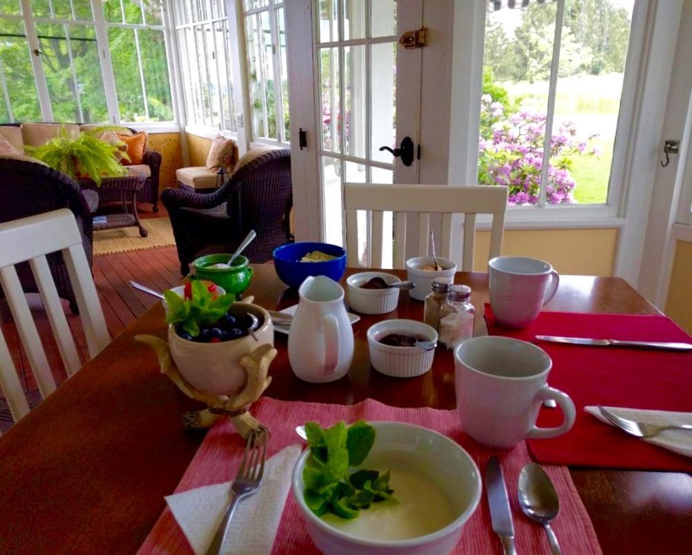 Enfield Manor Bed&Breakfast And Vacation Rental Newfield Eksteriør billede